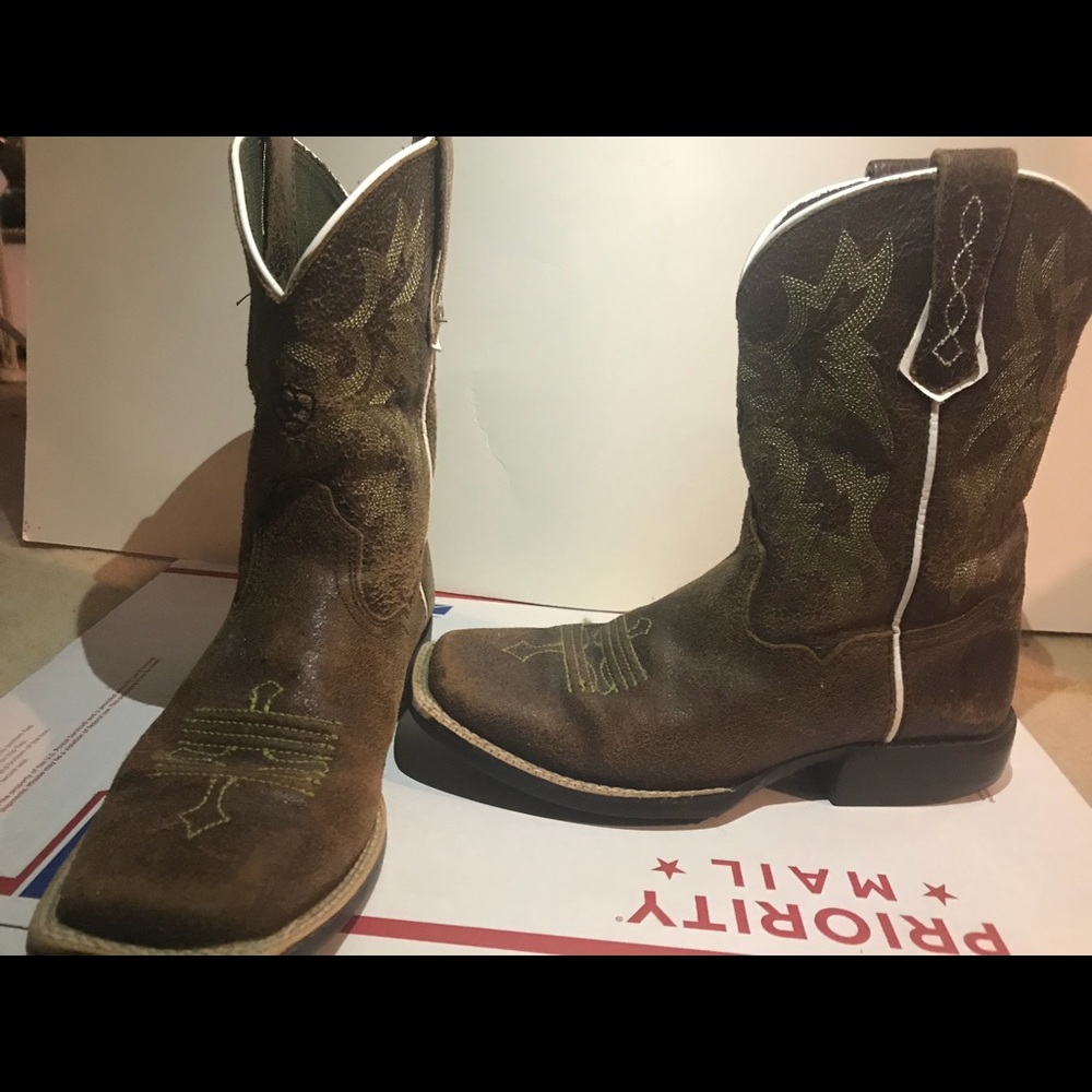 Ariat squared boots 👢